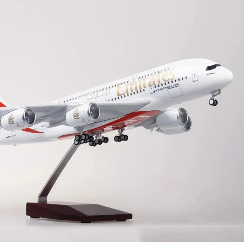 Free Shipping!a380 Emirates Airline Metal Airplane Model Plane Toy Plane Model
